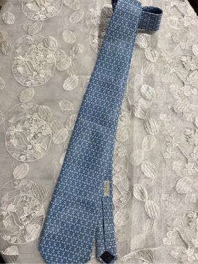 Hermes Light Blue Silk Tie with Geometric Interlocking Motif